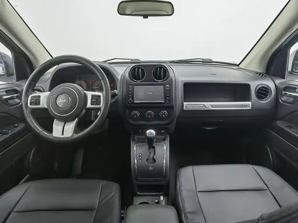 Jeep Compass (Import) — миниатюра 5