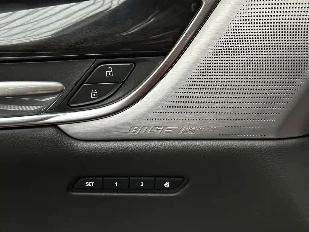 Cadillac XT6 — миниатюра 17