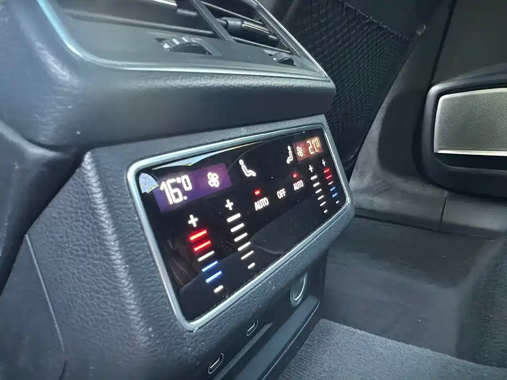 Audi A6 (Import) — миниатюра 23