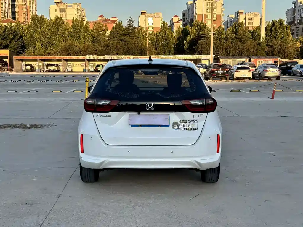 Honda Fit — миниатюра 5