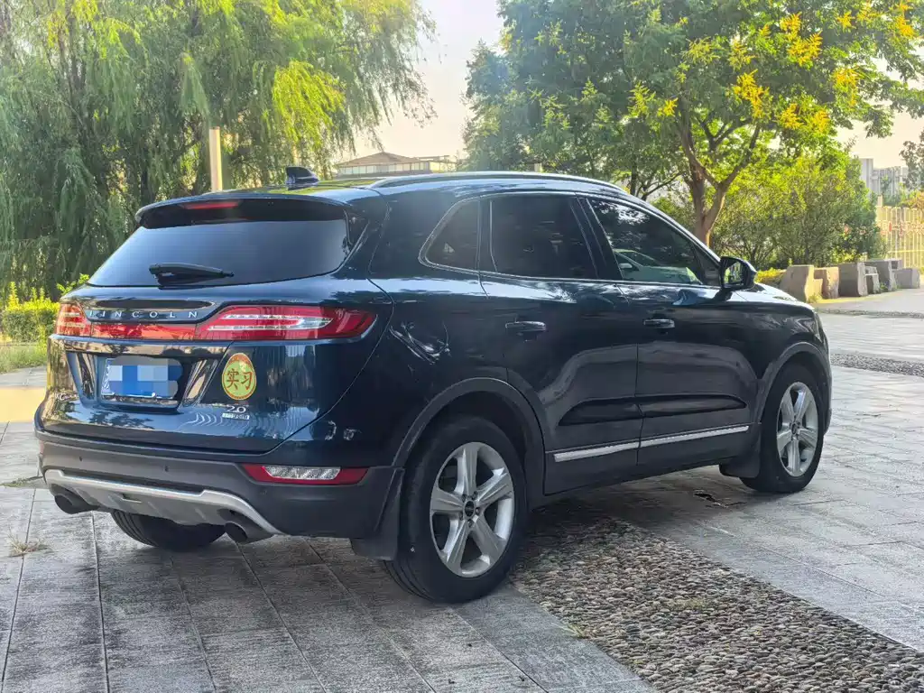 Lincoln MKC — миниатюра 9