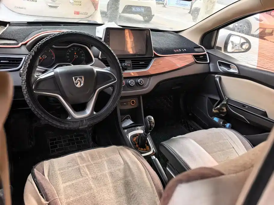 Baojun 310W — миниатюра 11