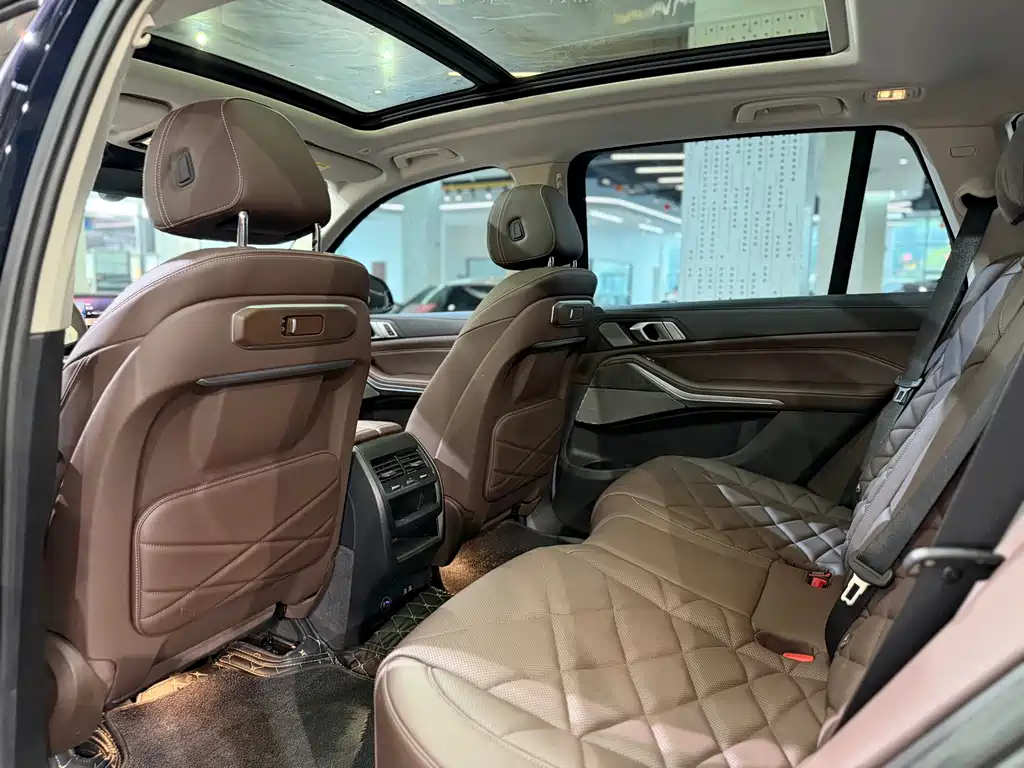 BMW X5 — миниатюра 7