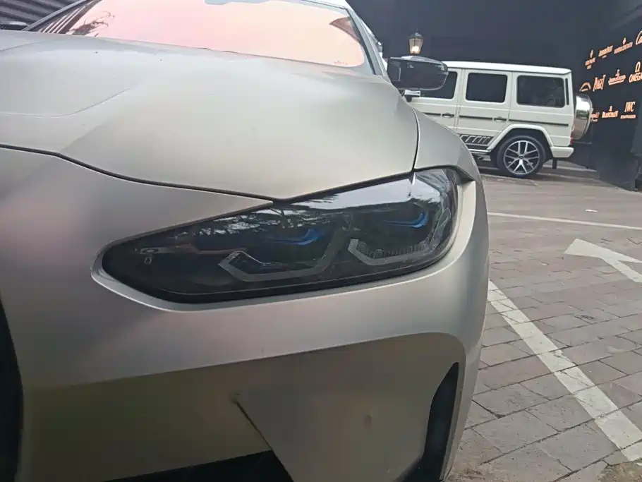 BMW M4 — миниатюра 5