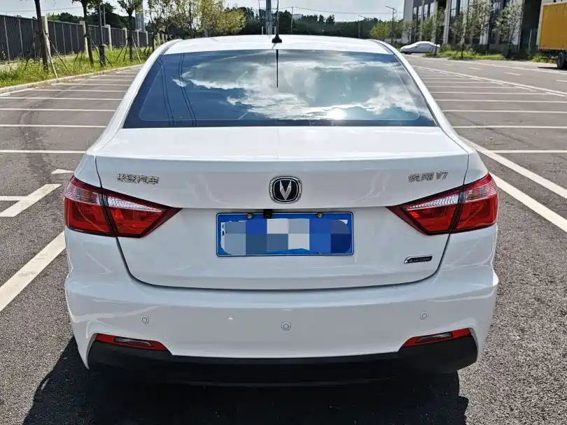 Changan V7 — миниатюра 5