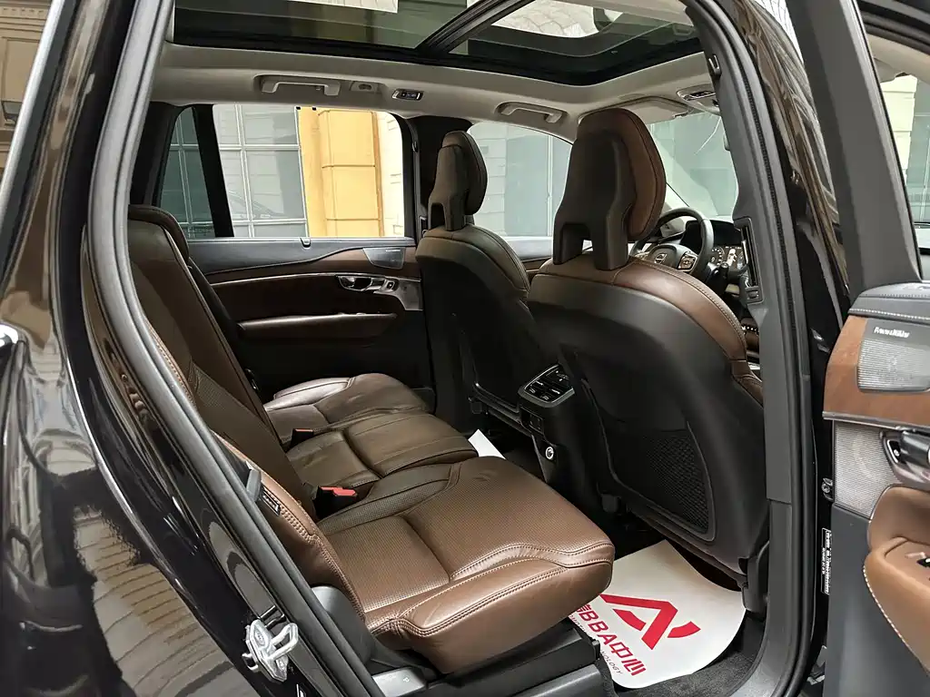 Volvo XC90 — миниатюра 16