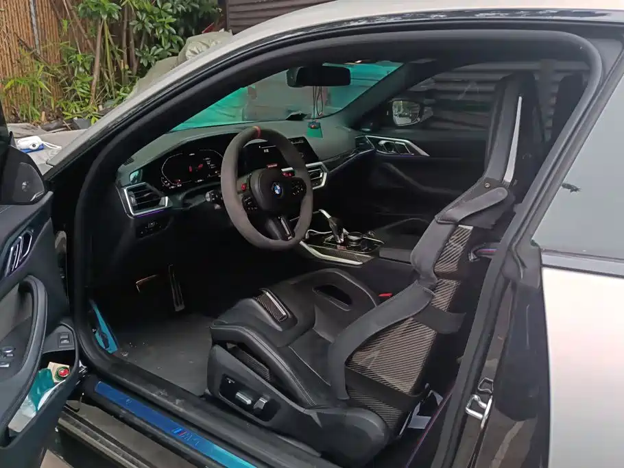 BMW M4 — миниатюра 11