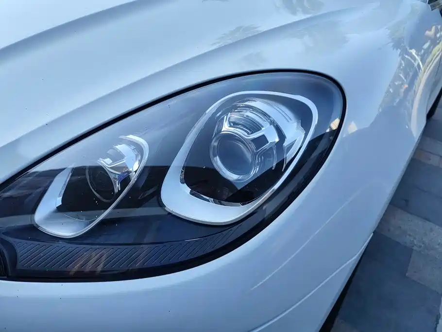Porsche Macan — миниатюра 5