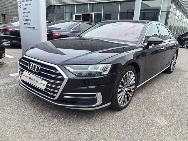 AUDI  A8 2019