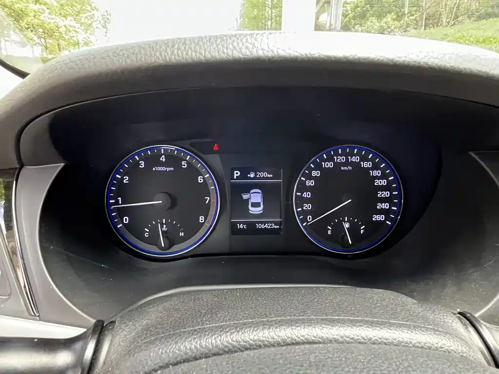Hyundai Mistra 2017 1.6T AT GLS V