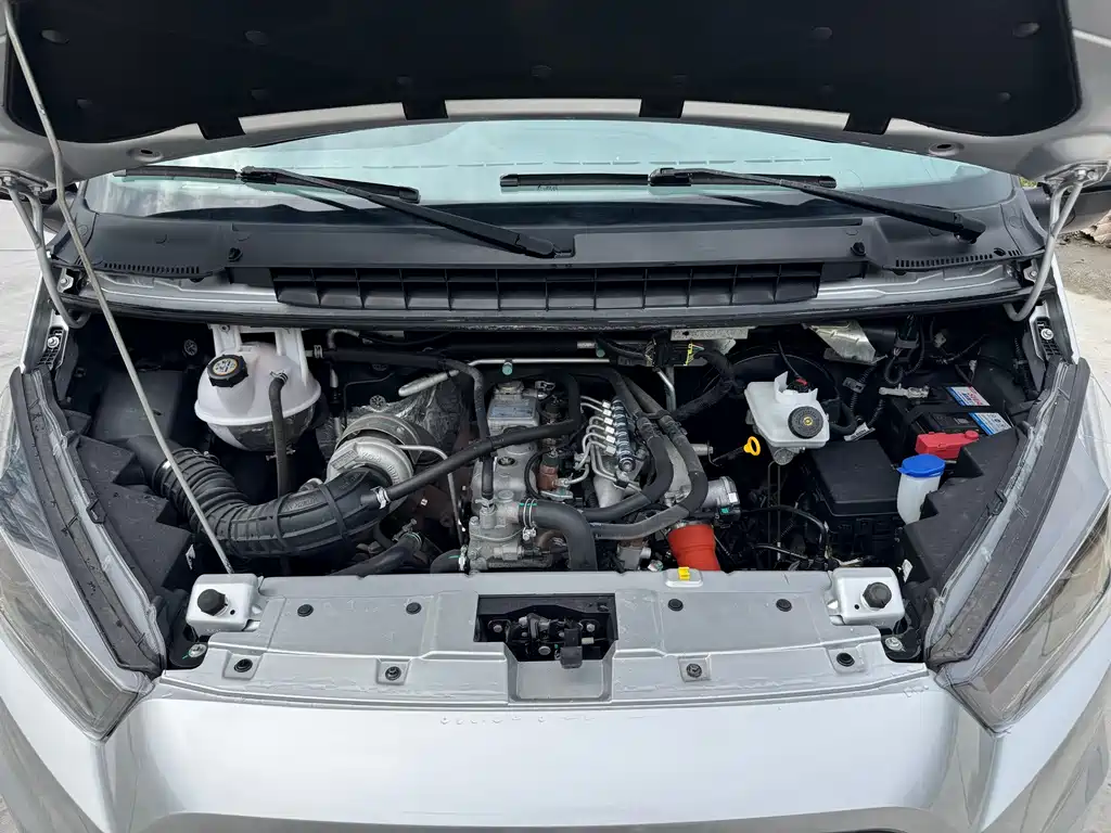 JMC Tesla — миниатюра 12