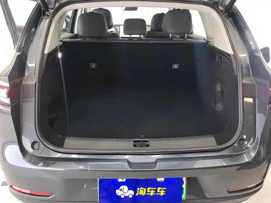 ZERO-RUNNING CAR ZERO RUN C10