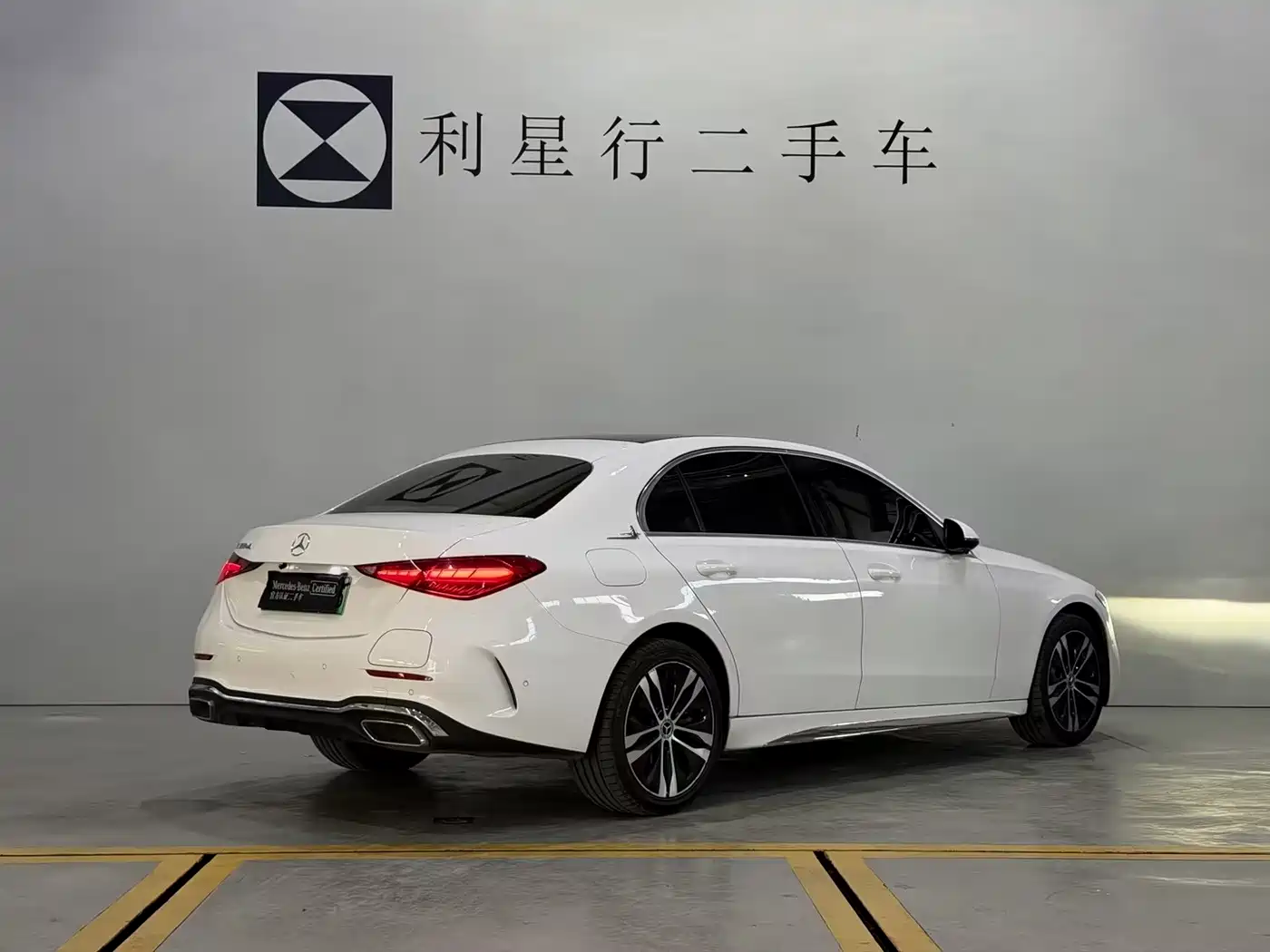 Mercedes-Benz C-class new energy 2023 Белый из Китая, фото 2