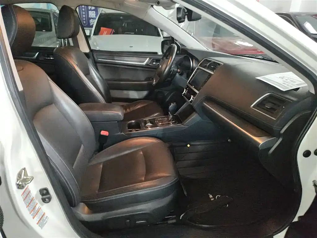 Subaru Legacy - фото 19