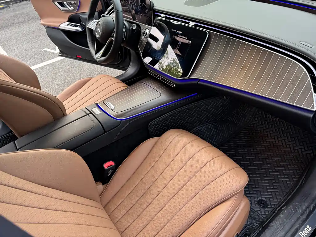 Mercedes-Benz E-Class — миниатюра 13
