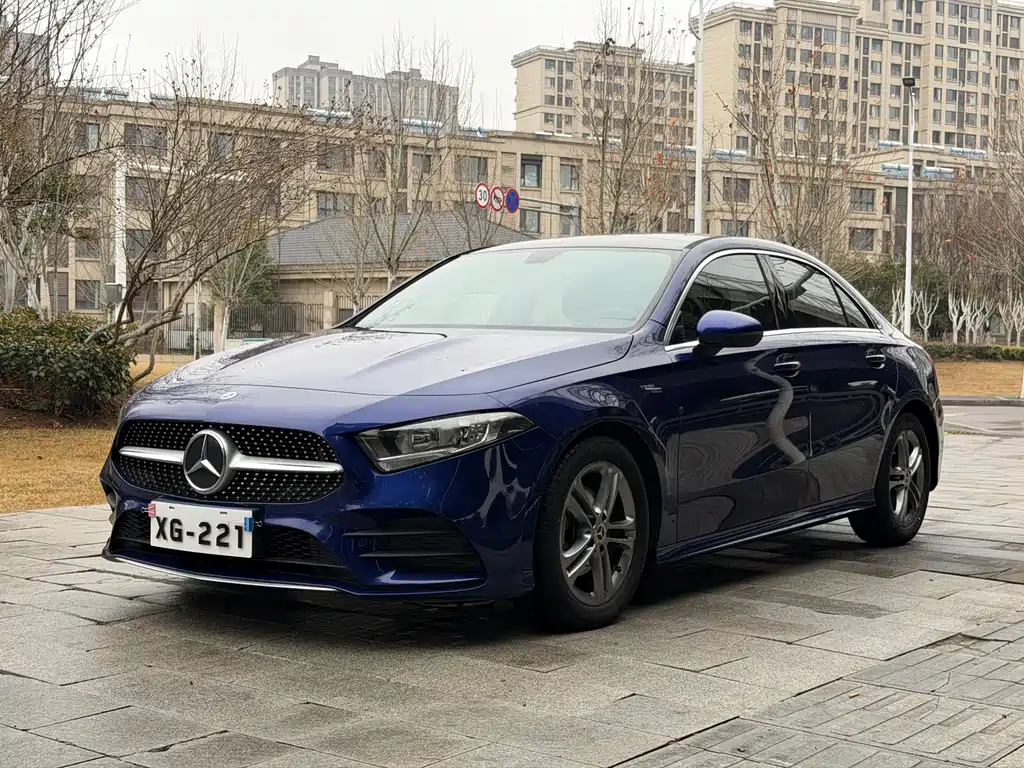 MERCEDES-BENZ A CLASS