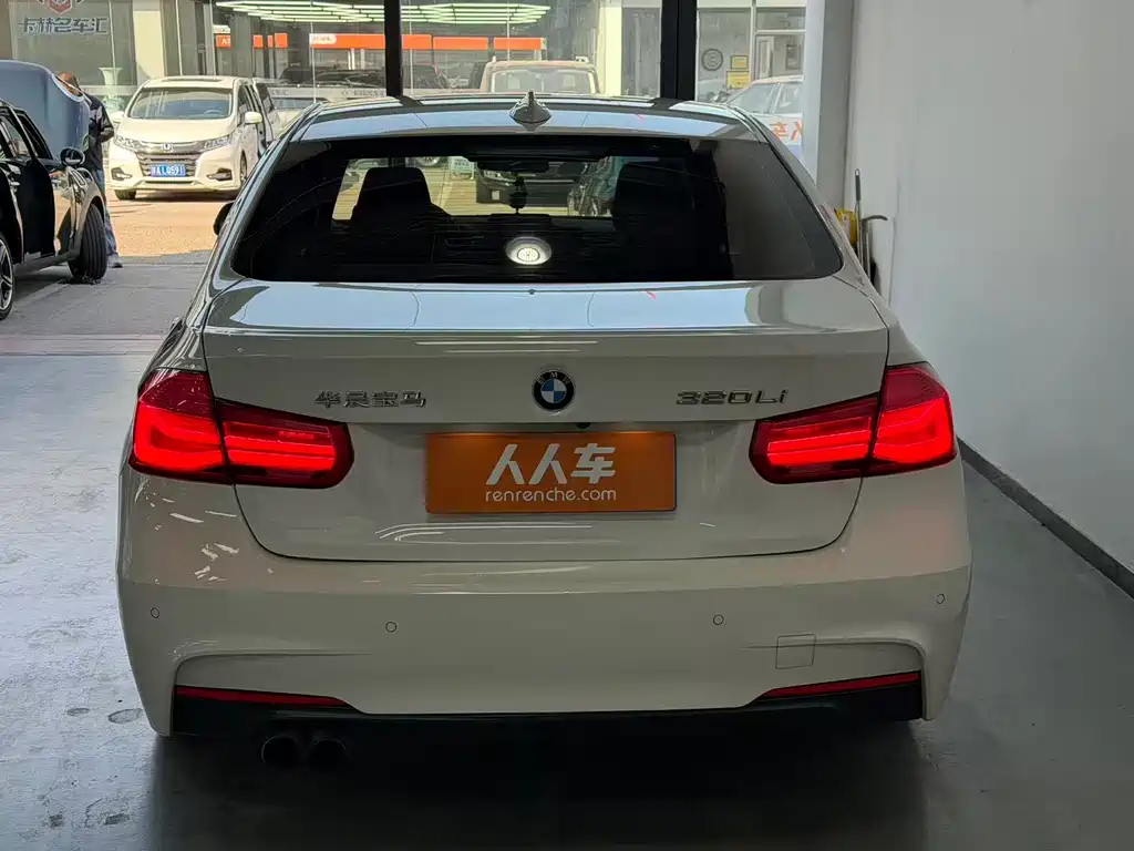 BMW 3 Series — миниатюра 18