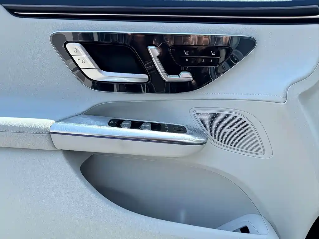 Mercedes-Benz EQE — миниатюра 8