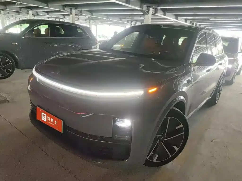 Li Auto Li L8