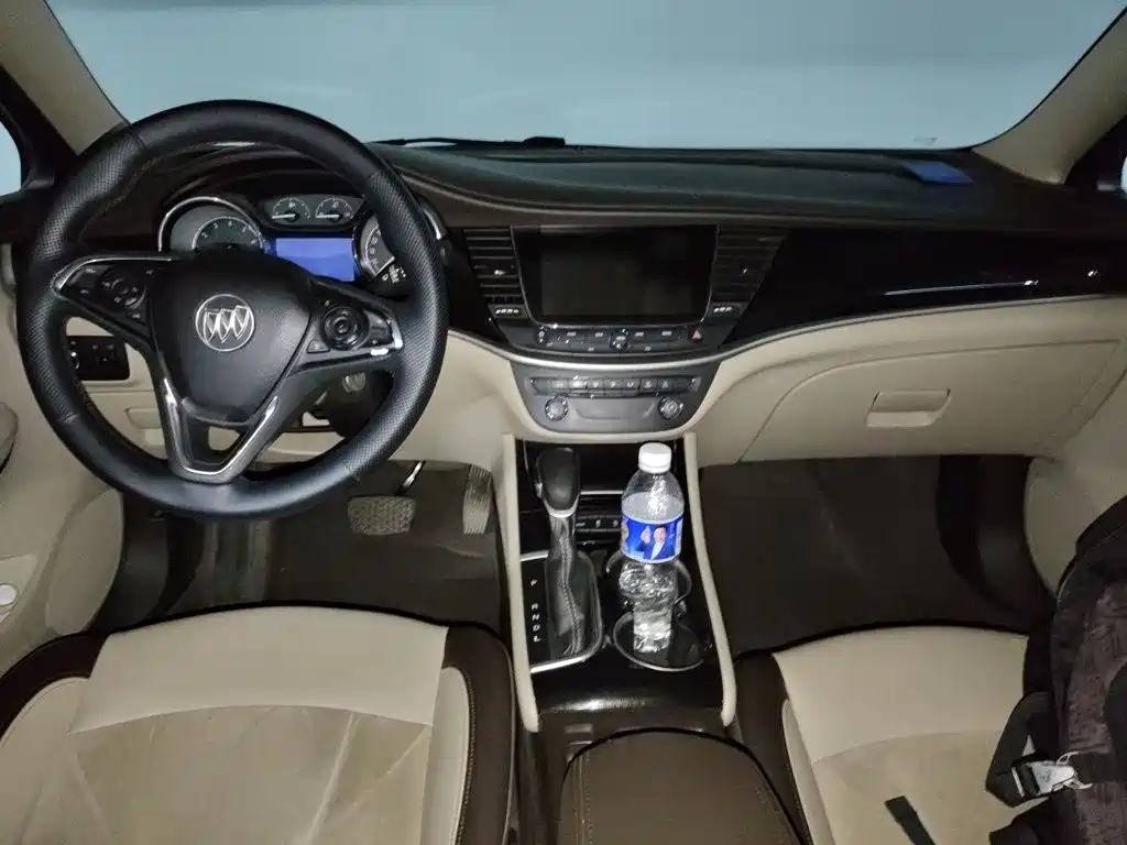 Buick Verano — миниатюра 10