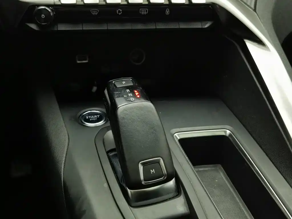 Peugeot 4008 — миниатюра 13