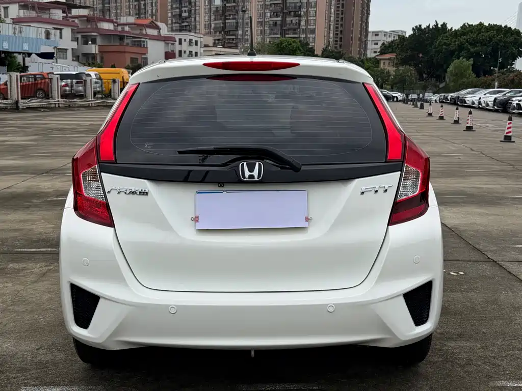Honda Fit — миниатюра 13