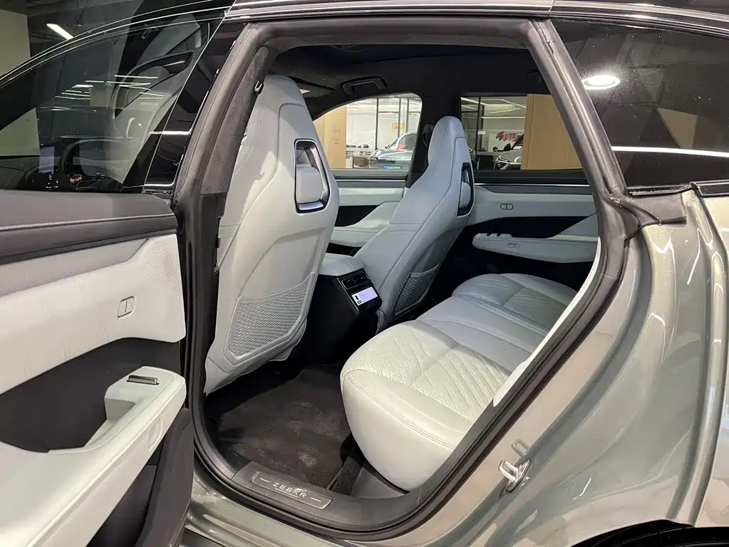 ZEEKR EXTREME KRYPTON 001