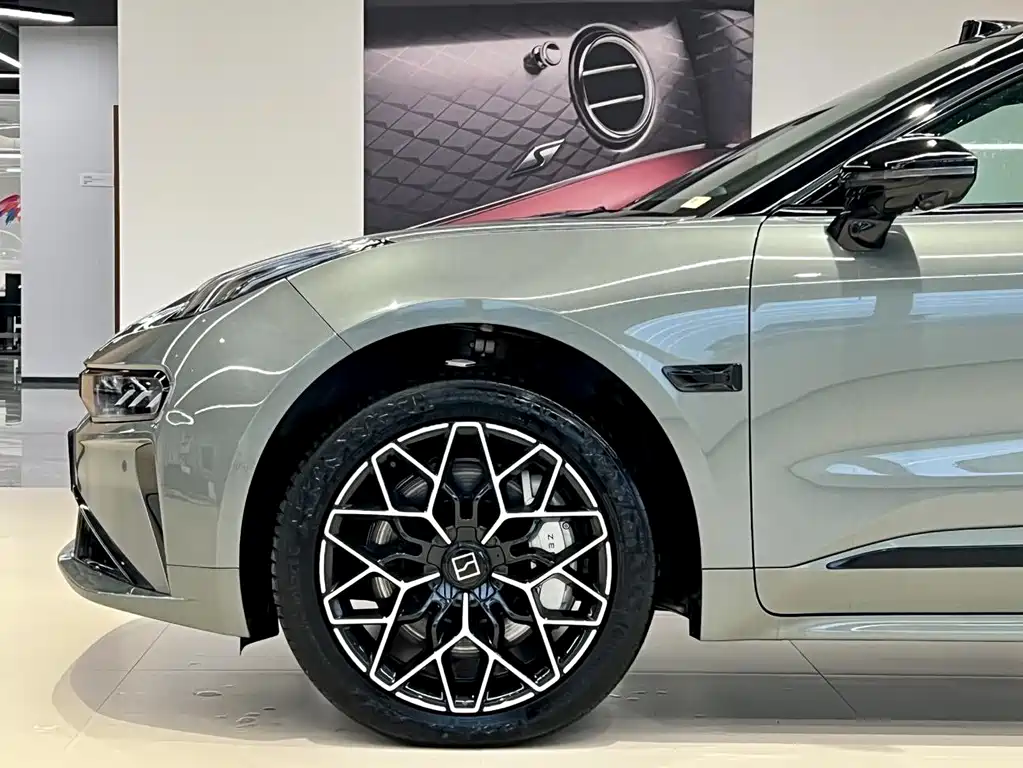 ZEEKR EXTREME KRYPTON 001