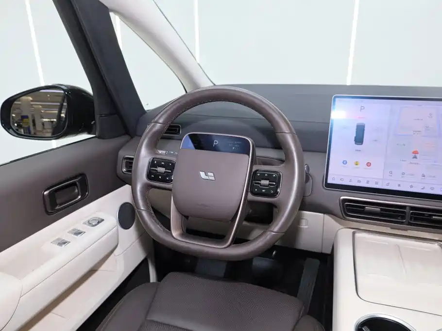 Li Auto Li MEGA — миниатюра 29