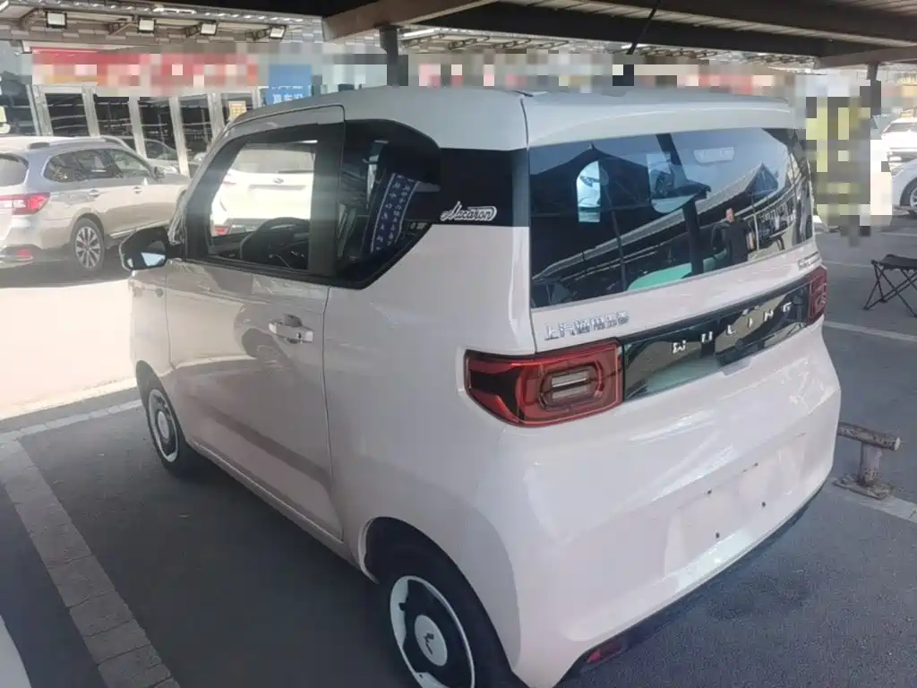 Wuling MINIEV — миниатюра 5