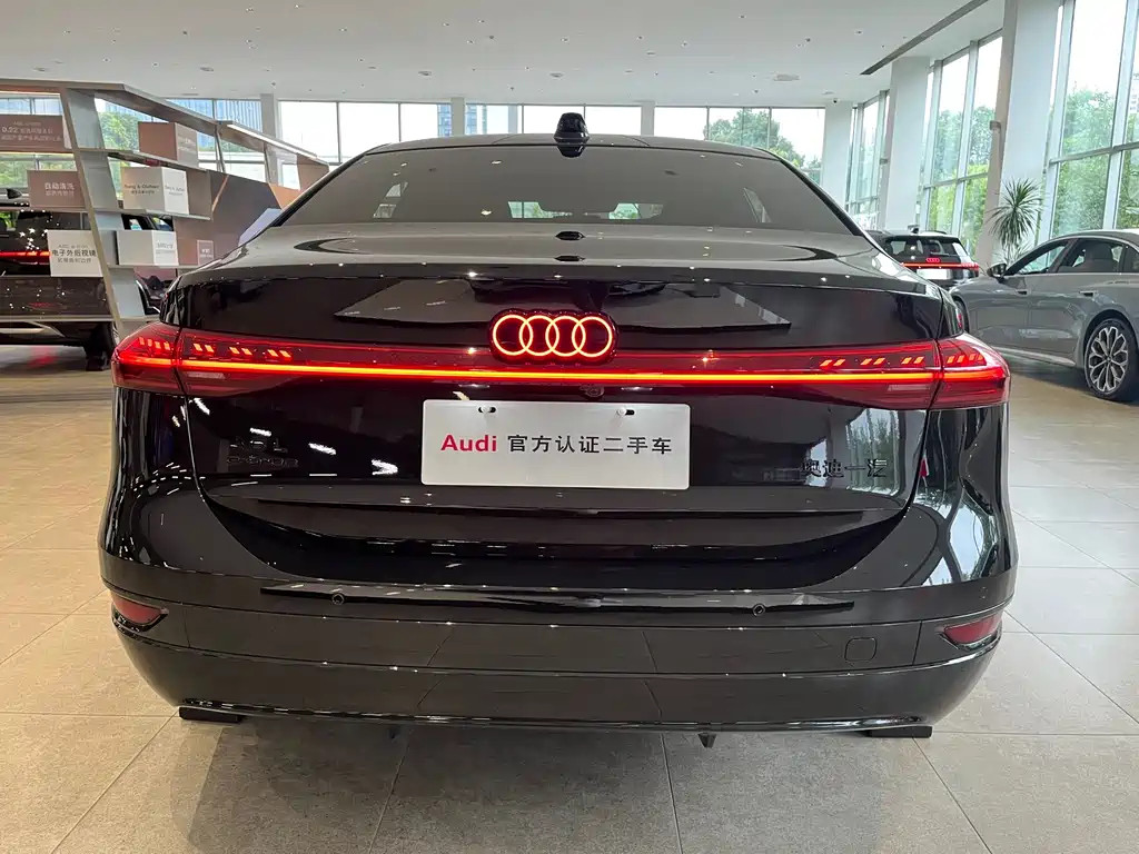 Audi A6L e-tron — миниатюра 4