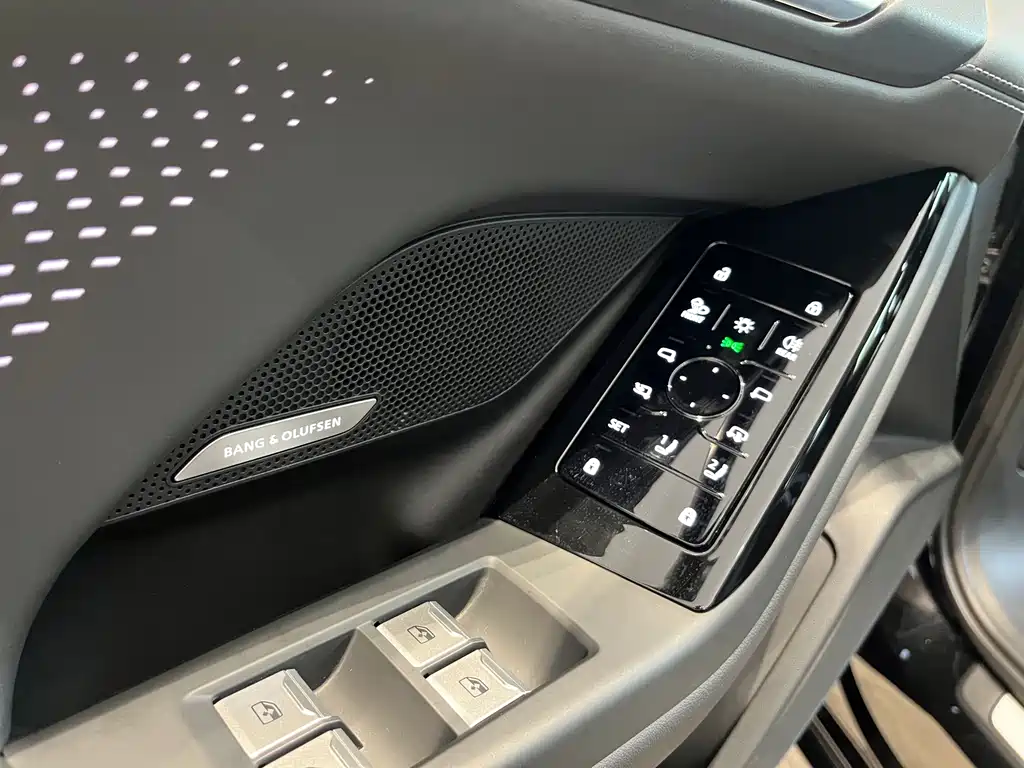 Audi A6L e-tron — миниатюра 9