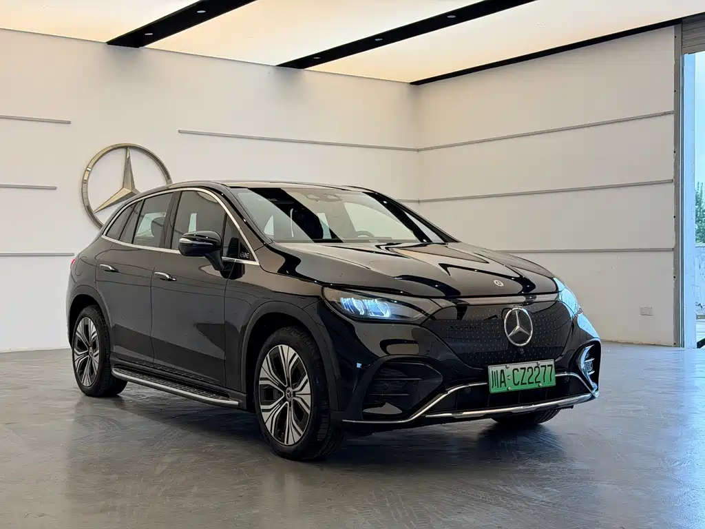 Mercedes-Benz EQE SUV — миниатюра 4