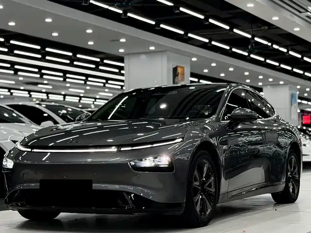 XPeng P7