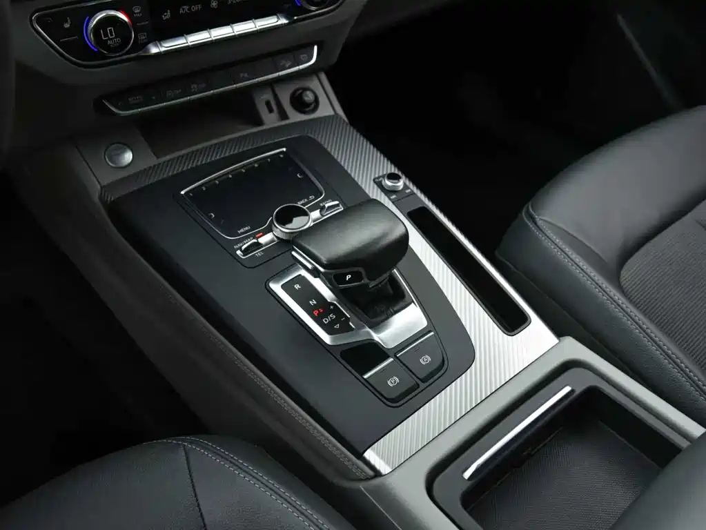 Audi Q5L 2018 45 TFSI Premium Fashion V