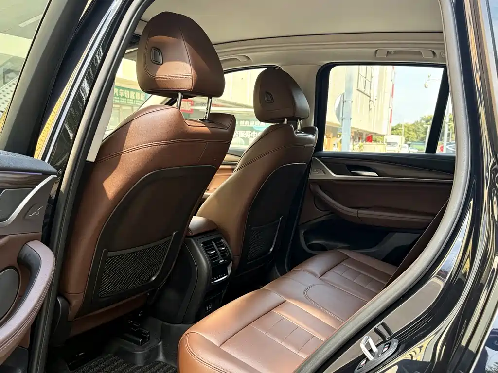 BMW X3 — миниатюра 5