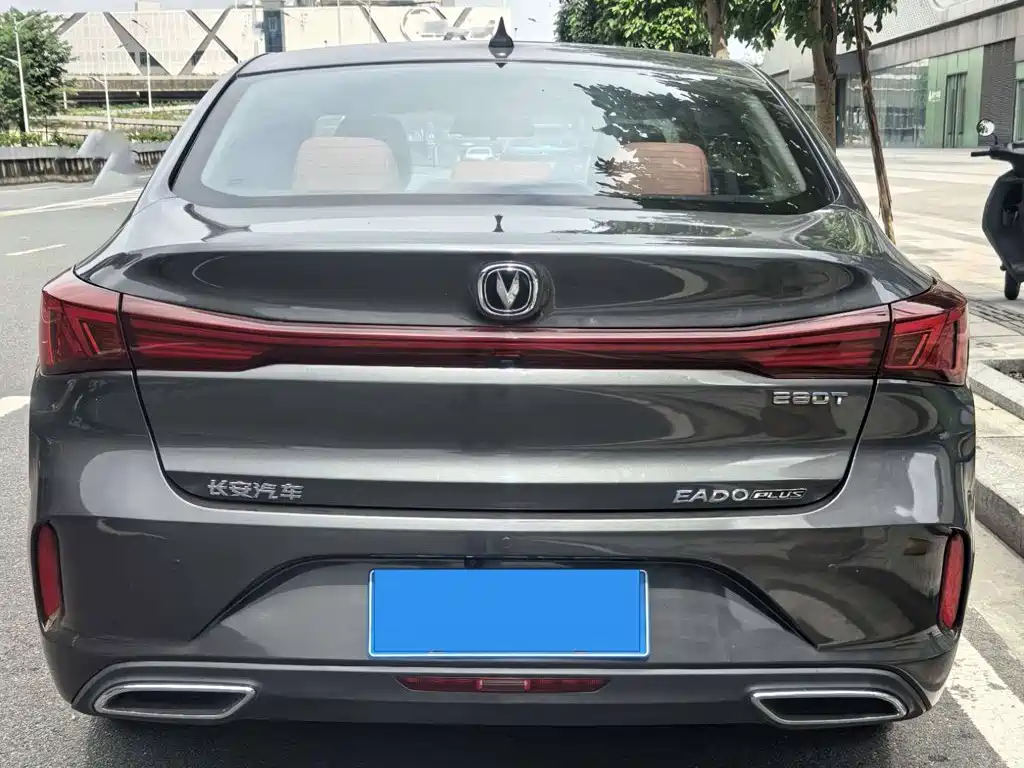 Changan Eado — миниатюра 8