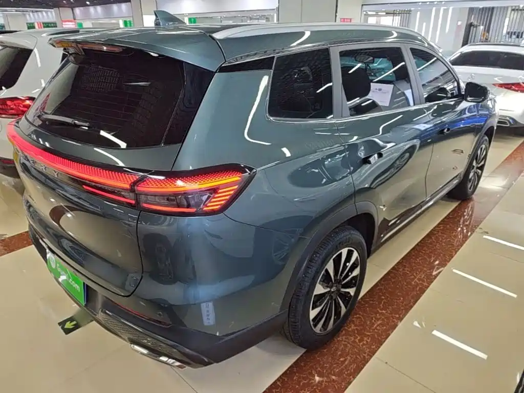 Chery 8 PLUS 2025 290TGDI DCT Luxury