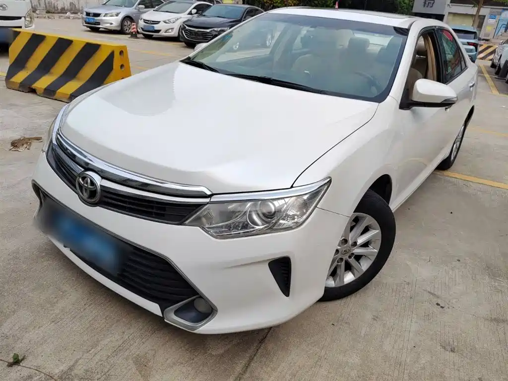 Toyota Camry 2015