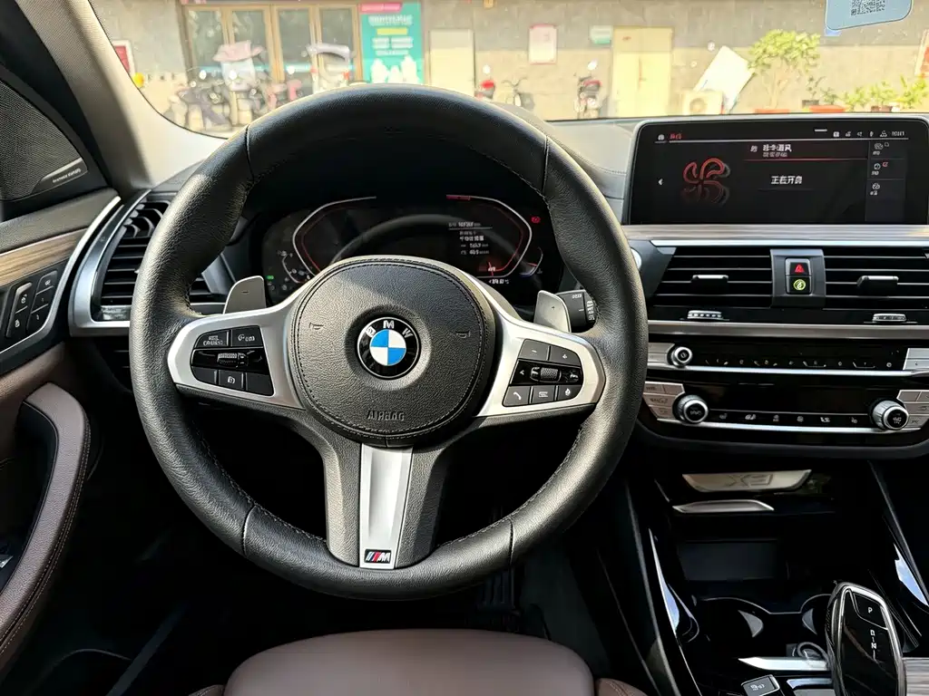 BMW X3 — миниатюра 9