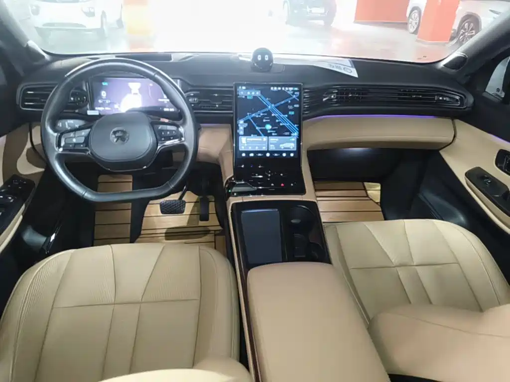 NIO ES8 — миниатюра 10