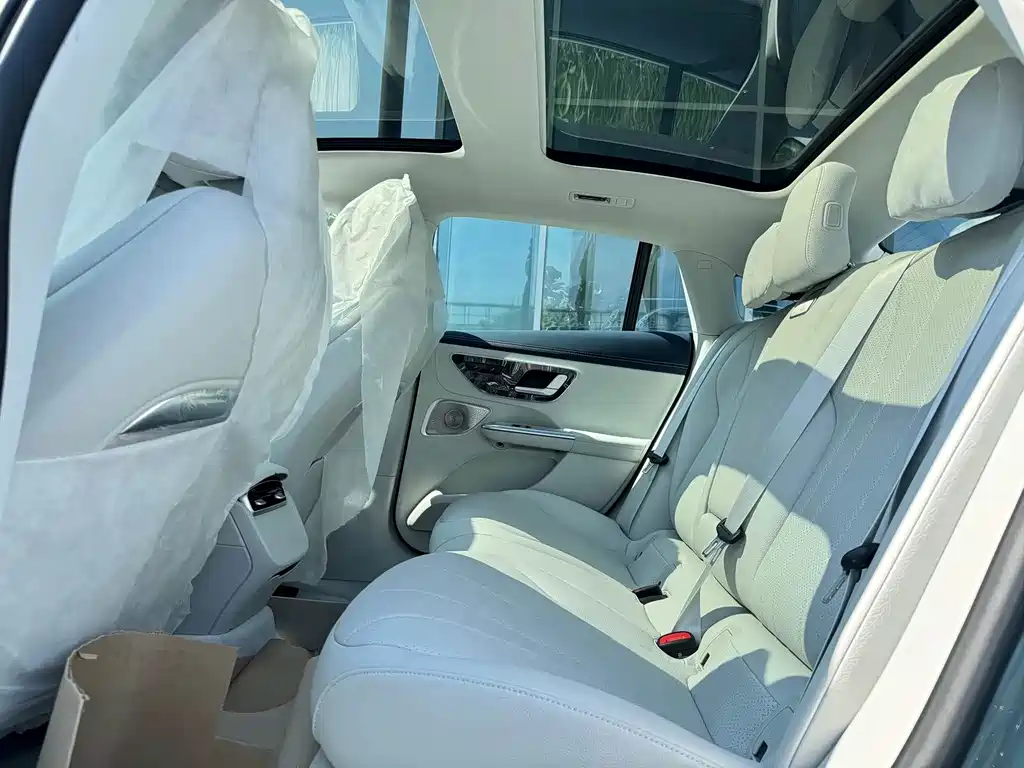 Mercedes-Benz EQE — миниатюра 8