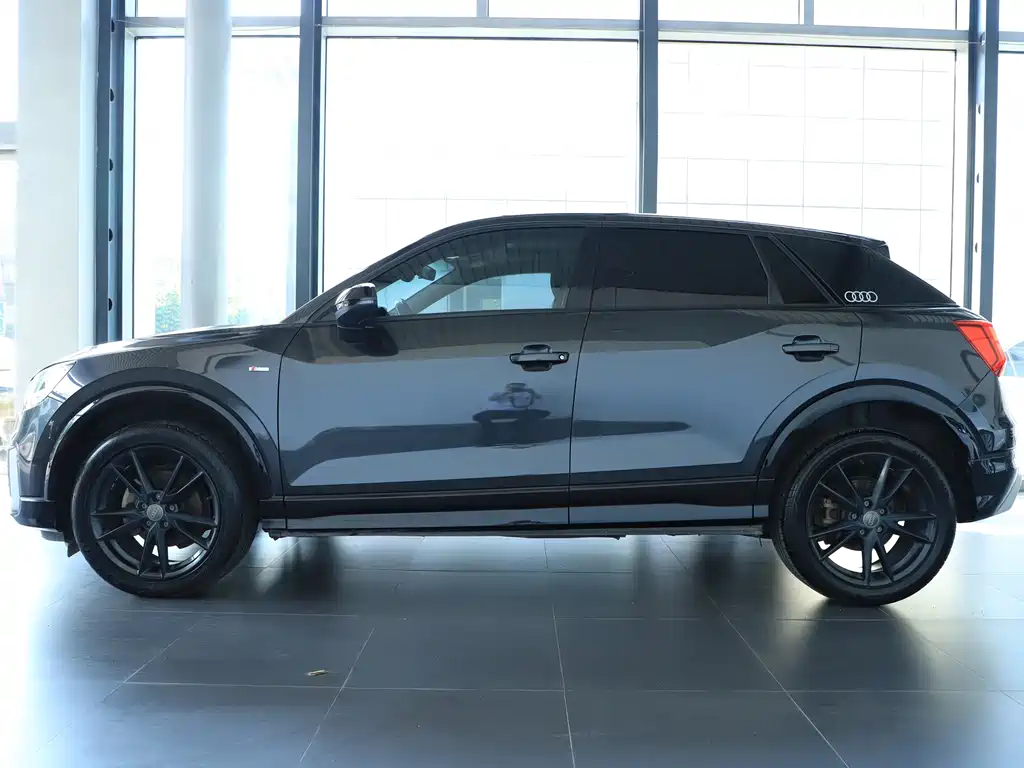 Audi Q2L — миниатюра 10