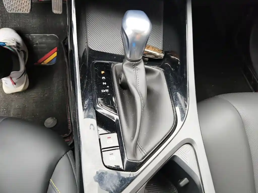 Roewe i5 — миниатюра 14