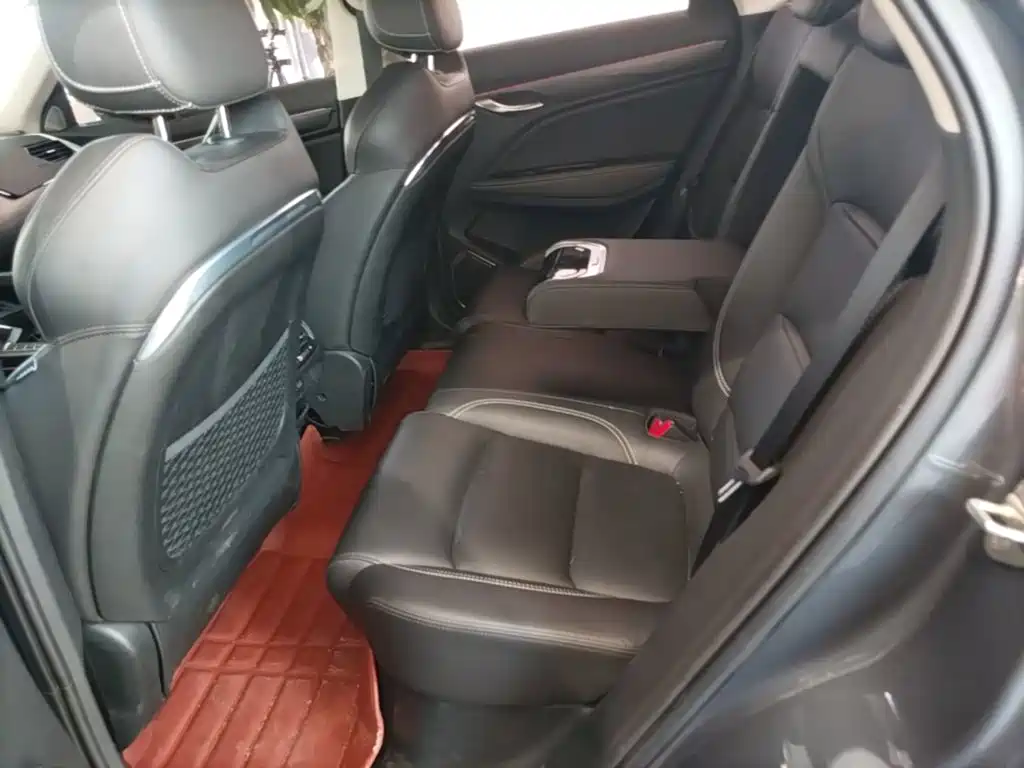 Geely Xingyue — миниатюра 17