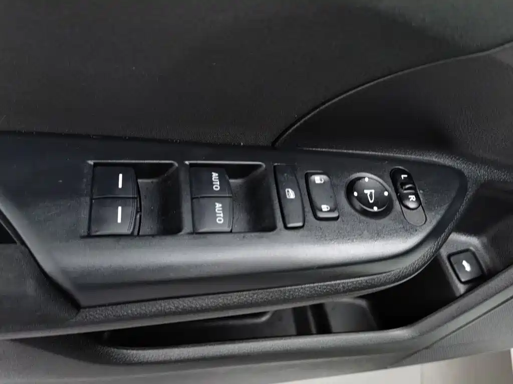 Honda Civic — миниатюра 9