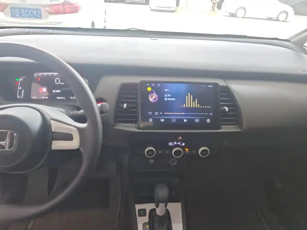 Honda Fit — миниатюра 13