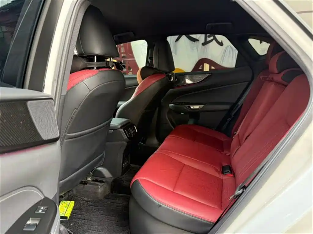 Lexus NX — миниатюра 5