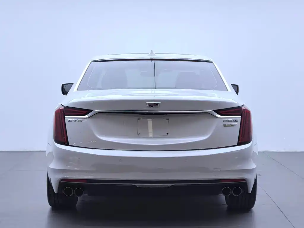 CADILLAC CT6