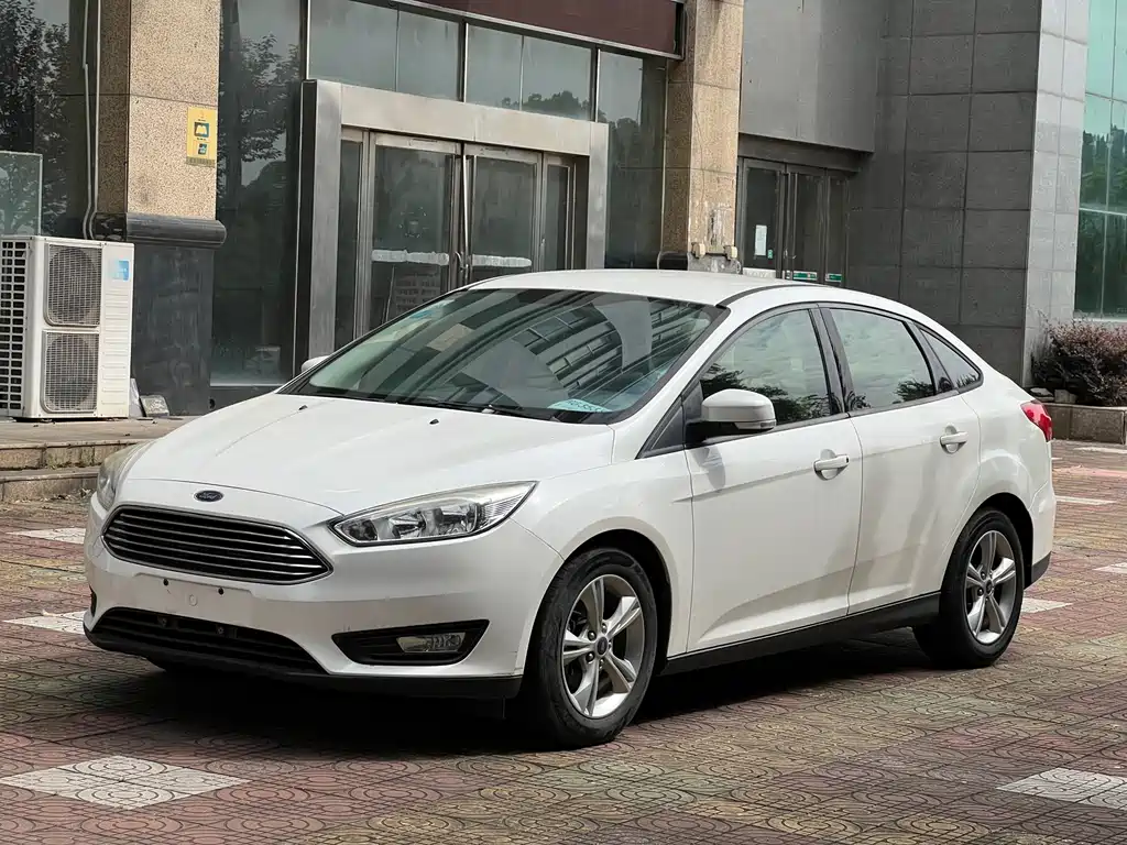 Ford Focus 2015 Sedan 1.6L Auto Comfort Type